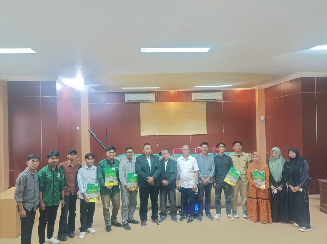 Gambar Setelah Dema-Sema, Kini Giliran HMJ Lingkup FTK UIN Alauddin Fungsikan Sekretariat Baru