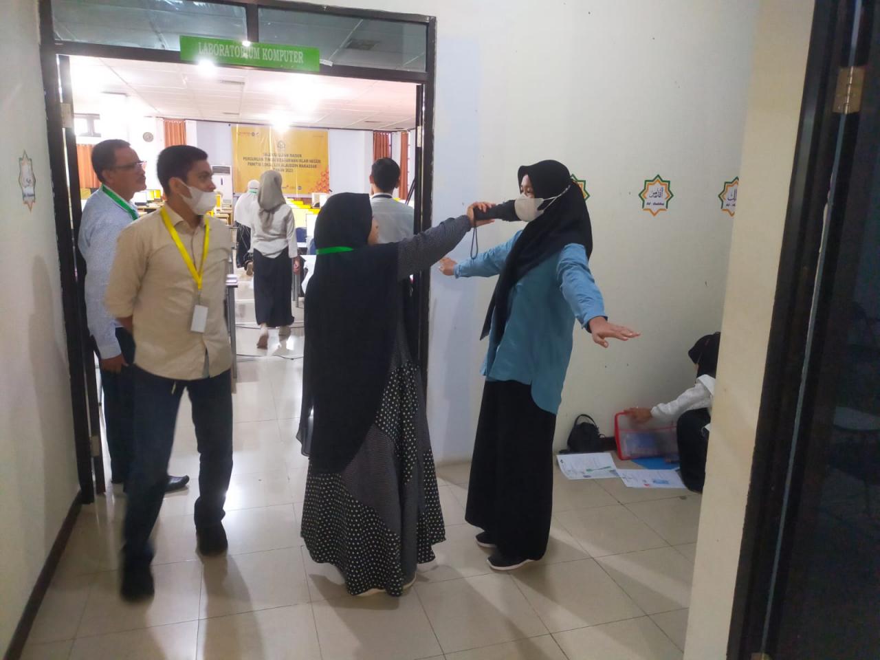 Gambar SSE UM PTKIN di UIN Alauddin Makassar Gunakan Metal Detektor untuk Cegah Kecurangan