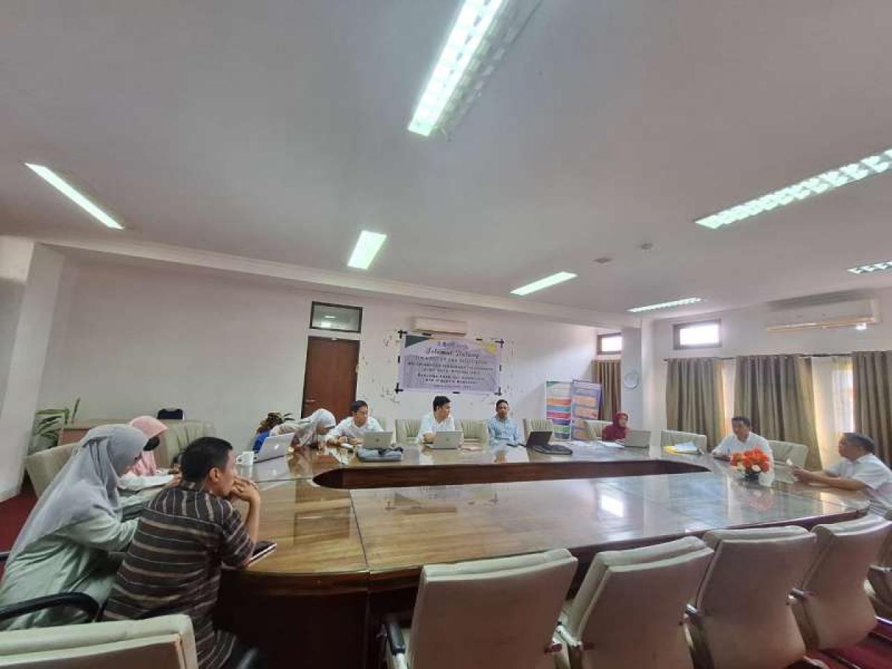 Gambar Standar Kualitas yang Lebih Tinggi Jadi Komitmen FAH UIN Alauddin pada Closing Meeting AMI