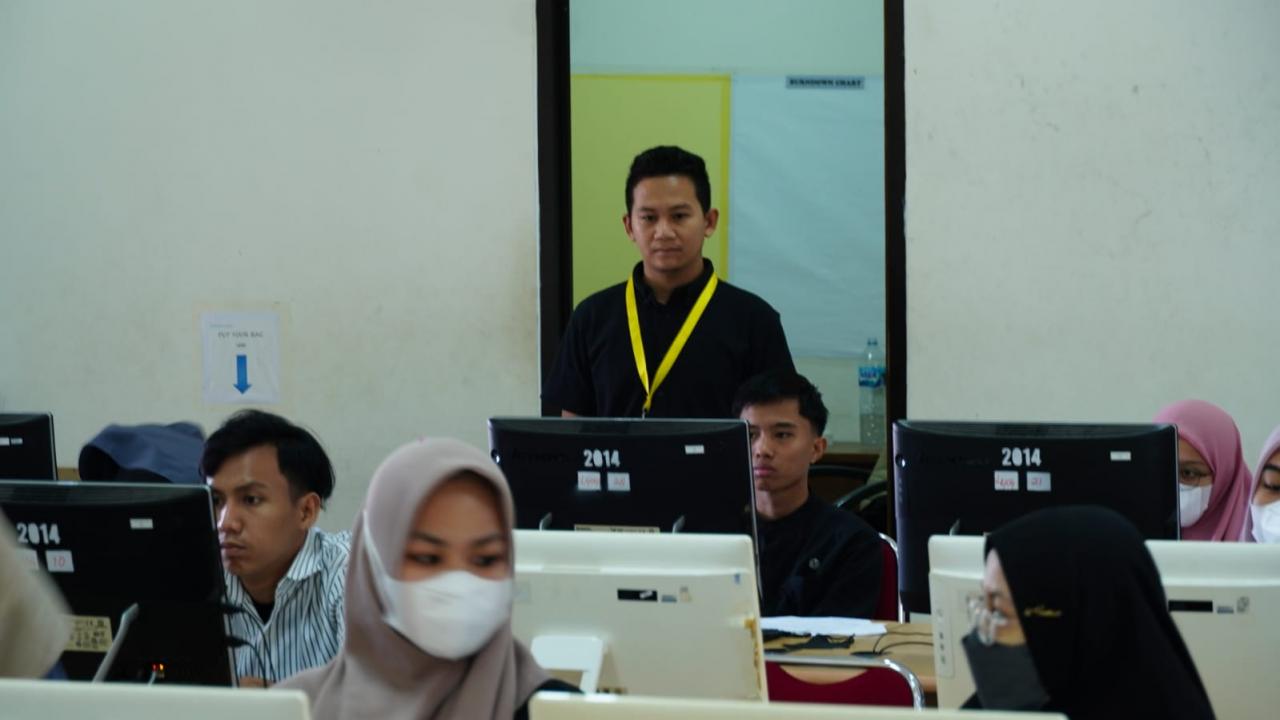 Gambar Sukses! Ribuan Camaba Ikut Ujian SSE UM PTKIN di UIN Alauddin Makassar Tanpa Kendala