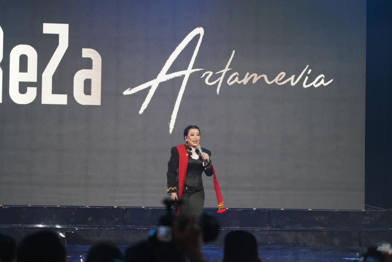 Gambar Tampil Memukau, Reza Artamevia Guncang Panggung Closing Ceremony AICIS 2024 di Semarang