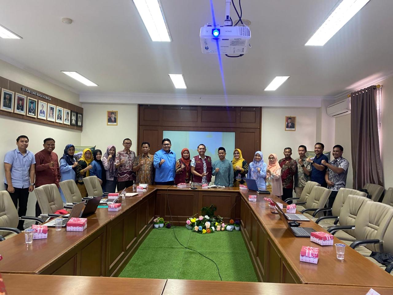 Gambar Target Kemajuan Fakultas, FSH UIN Alauddin Rapat Monev dan Kategori UKT