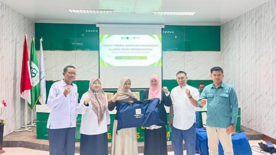 Alumni Keperawatan FKIK UIN Alauddin Serahkan Bantuan Phantom BHD untuk Dukung Praktik Mahasiswa