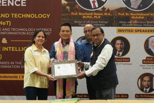 Dosen UIN Alauddin Nasrullah Raih Research Excellence Award 2026 di Forum Internasional Bali