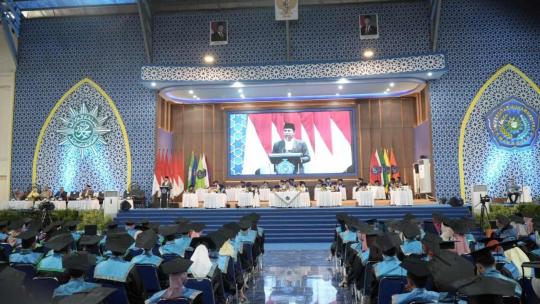 Dari Empati hingga Kontribusi, Empat Pesan Prof. Hamdan Juhannis untuk Wisudawan Unismuh Makassar