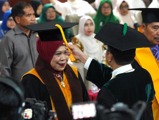 Prof. Nur Syamsiah Dikukuhkan sebagai Guru Besar, Soroti Fenomena Glass Ceiling di PTKI