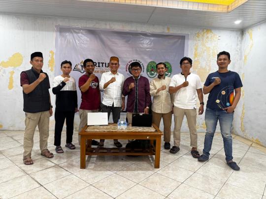 Hari Buku Nasional, IKM-ISA Sidrap Gelar Bedah Buku “Jejak Takdir” Karya Dosen UIN Alauddin
