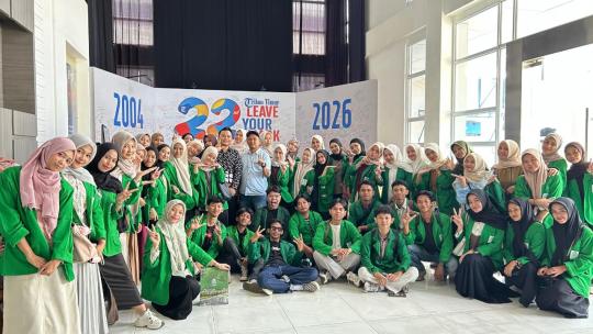 Mahasiswa Ilmu Perpustakaan UIN Alauddin Dalami Industri Media di Tribun Timur