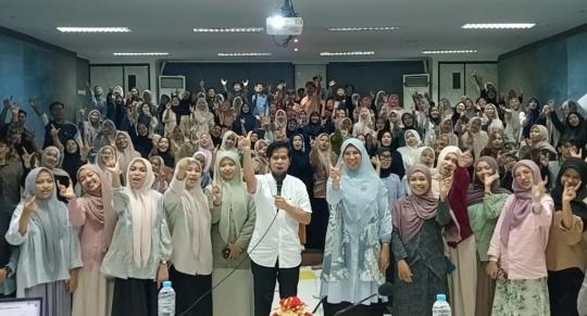 Pembekalan PBL I, Prodi Kesehatan Masyarakat Hadirkan Kepala Puskesmas Pundata Baji