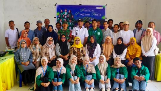 KKN UIN Alauddin Makassar Desa Harapan Perkuat Kolaborasi Lewat Seminar Program Kerja