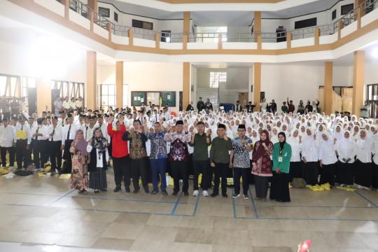 Rektor UIN Alauddin Tinjau Langsung Pelaksanaan PBAK di Lima Fakultas