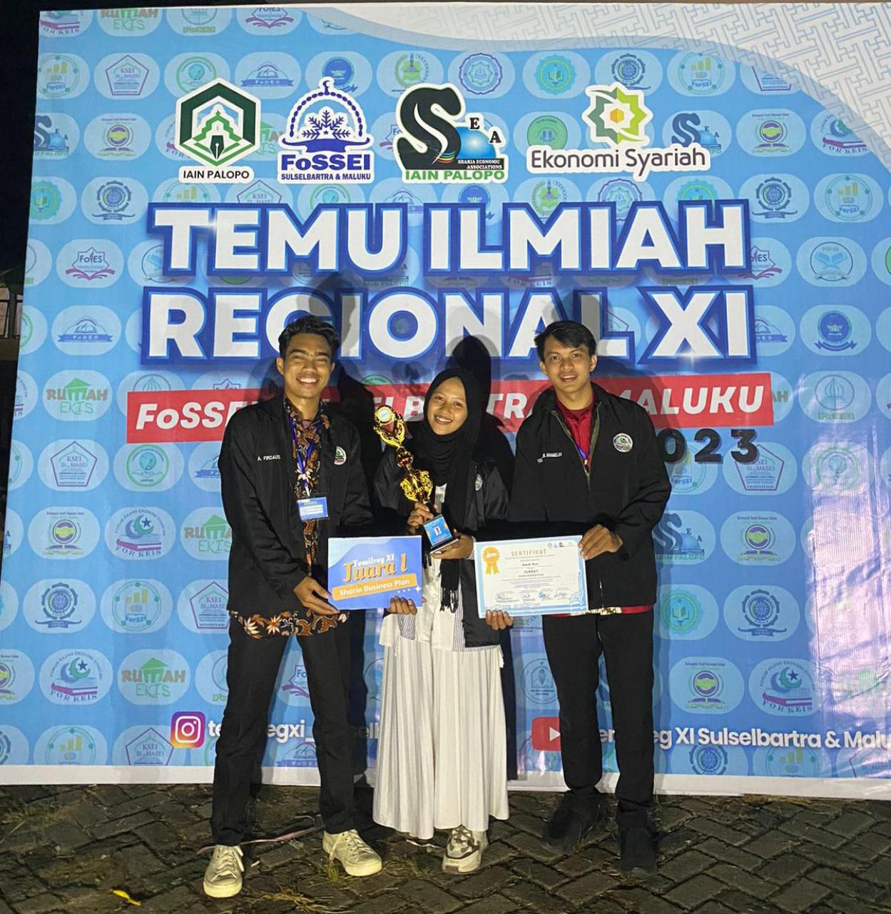 Gambar Tim dari UIN Alauddin Juara I di Temilreg FoSSEI Sulselbartra dan Maluku