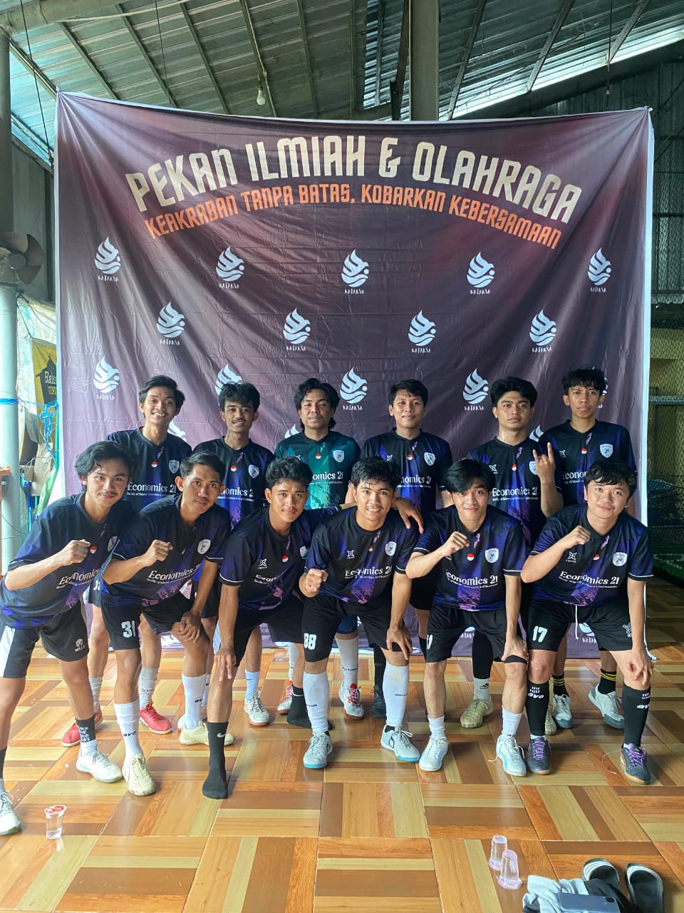Gambar Tim Ilmu Ekonomi Juara I Lomba Futsal Pekan Ilmiah dan Olahraga HMJ Ekis UIN Alauddin