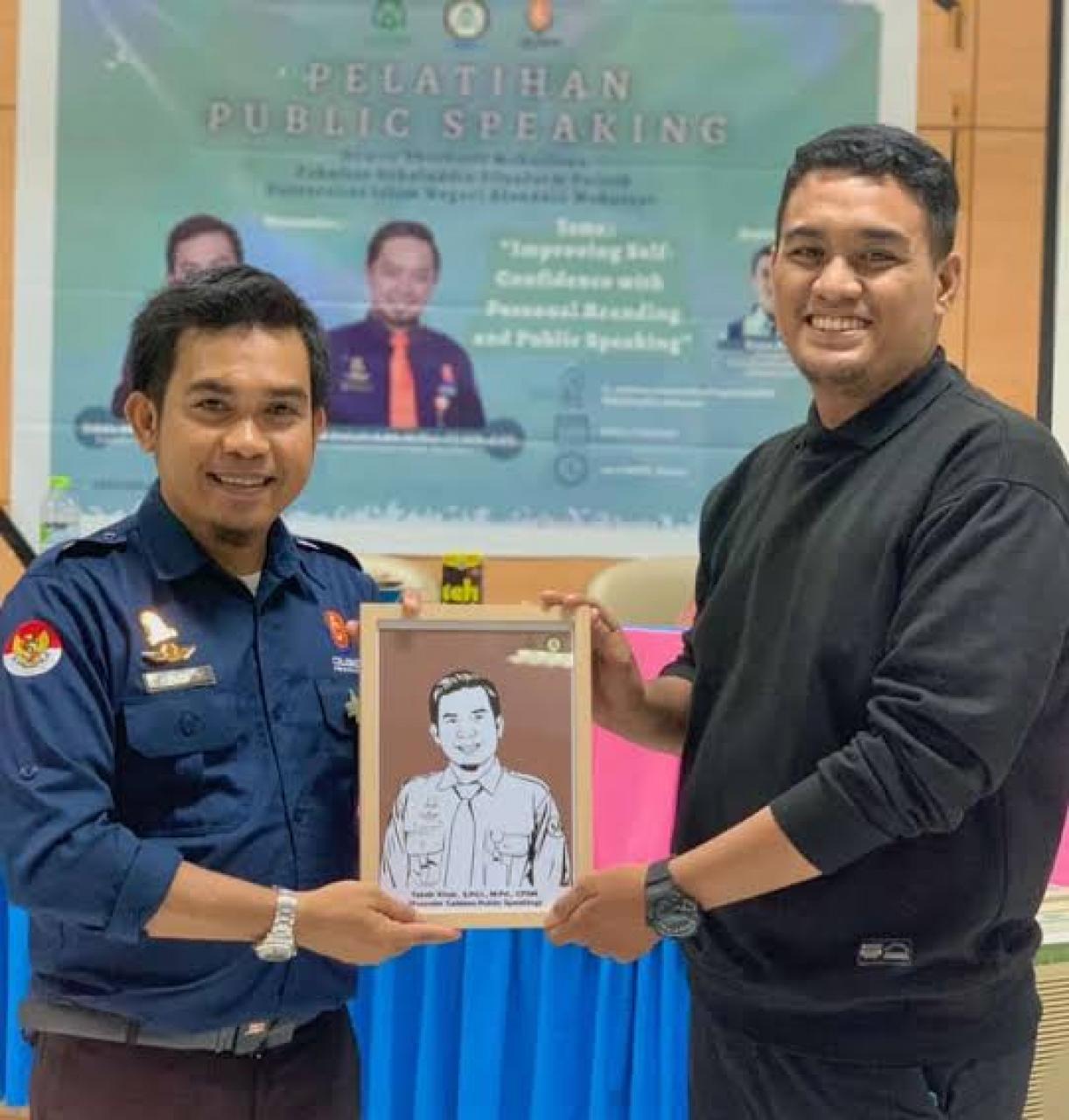 Gambar Tingkatkan Kemampuan Komunikasi, Dema FUFP UIN Alauddin Gelar Publik Speaking