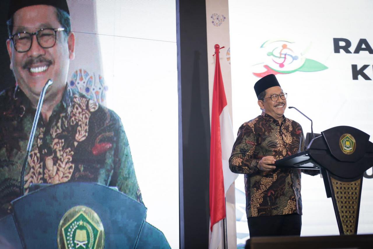Gambar Tutup Rakernas, Wamenag: Isu Fanatisme Kelompok di Tahun Politik Perlu Diantisipasi