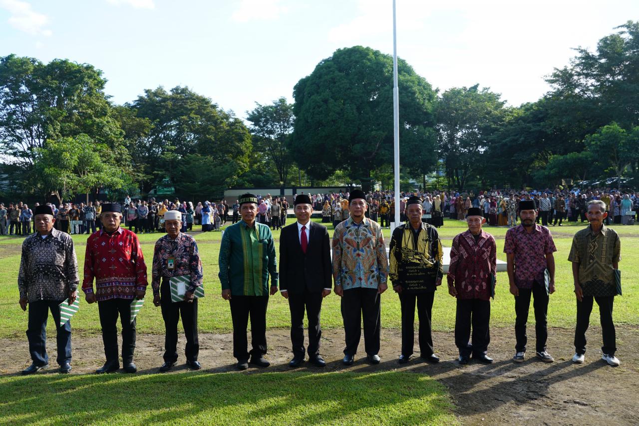 Gambar UIN Alauddin Makassar Upacara Peringatan Hardiknas 2024