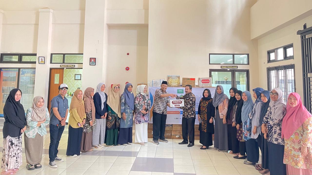 Gambar UIN Alauddin Makassar Terima Bantuan Satu Kontainer Buku dari Kerajaan Saudi Arabia