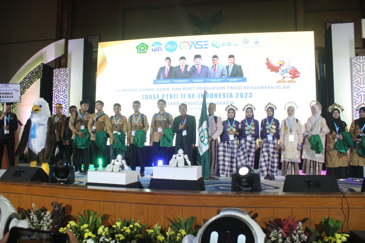 Gambar Upacara Pembukaan OASE PTKI II: Kontingen UIN Alauddin Makassar Memukau saat Parade