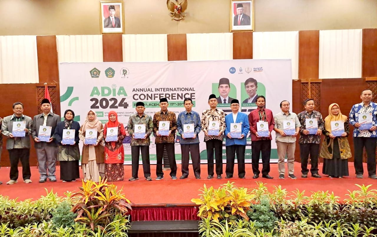 Gambar Upaya Peningkatan Kualitas Pendidikan, Dekan FAH Tandatangani MoA dengan Para Dekan Adab se-Indonesi