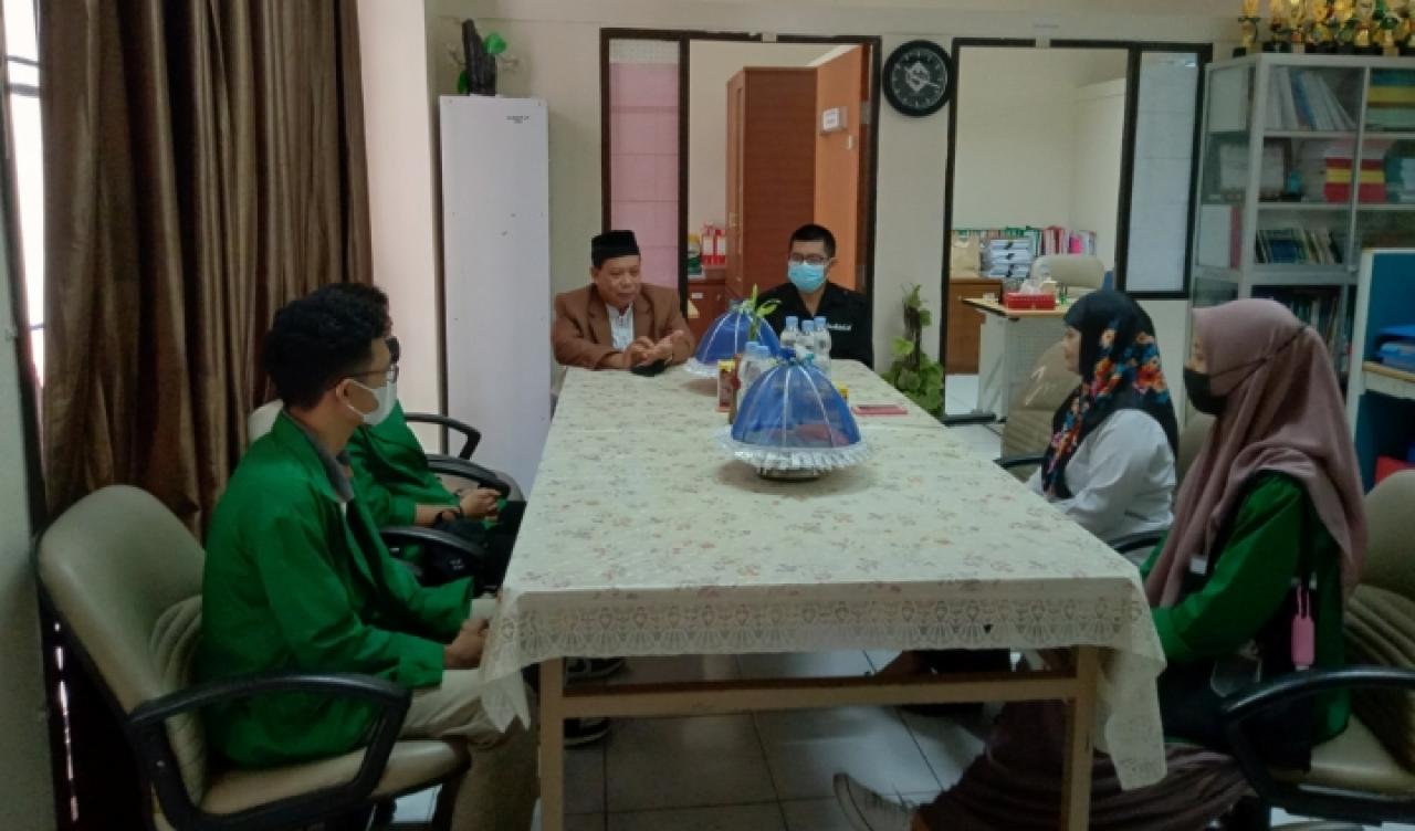 Gambar Usai PPL, Mahasiswa Junalistik UIN Alauddin Diberi Akses Menulis di Makassar Terkini