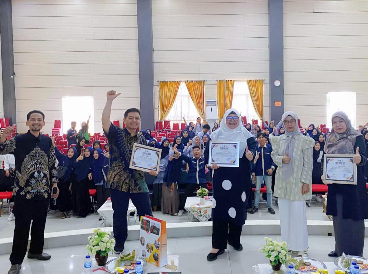 Gambar Visiting Lecturer Perbankan Syariah UIN Alauddin Hadirkan 3 Dosen UIN Syarif Hidayatullah