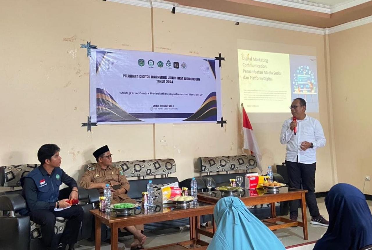 Gambar Wadahi UMKM Desa Wawondula, Mahasiswa KKN Kerja Sama Adakan Pelatihan Digital Marketing