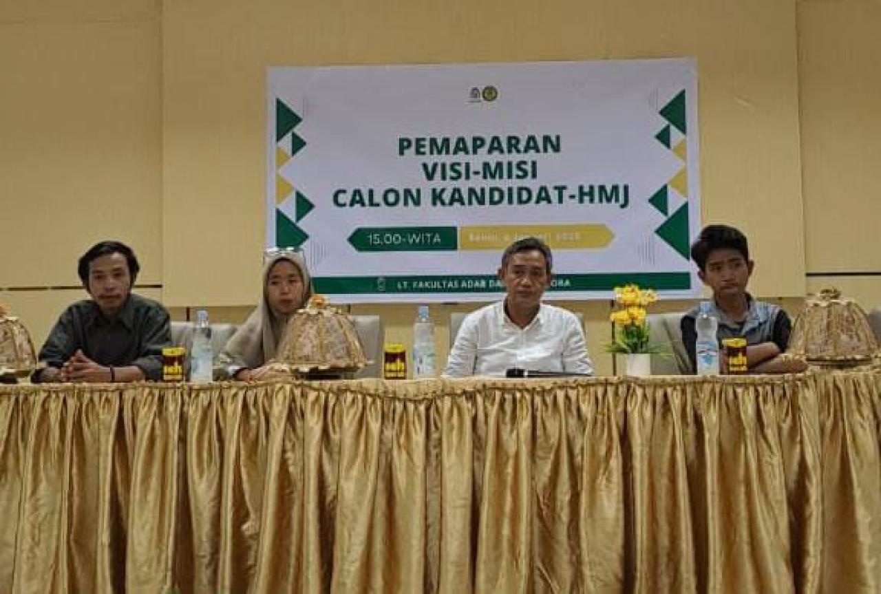 Gambar WD lll FAH Hadiri Pemaparan Visi Misi Calon Ketua HMJ  Periode 2025