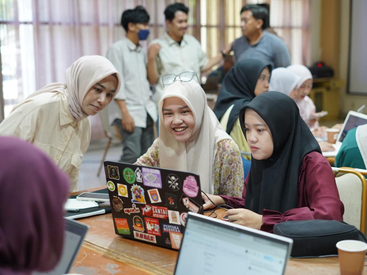 Gambar WIKI Pangan Sulsel Menggaet Kontributor Baru Mahasiswa HI dan Ilmu Politik UIN Alauddin Melalui Loka