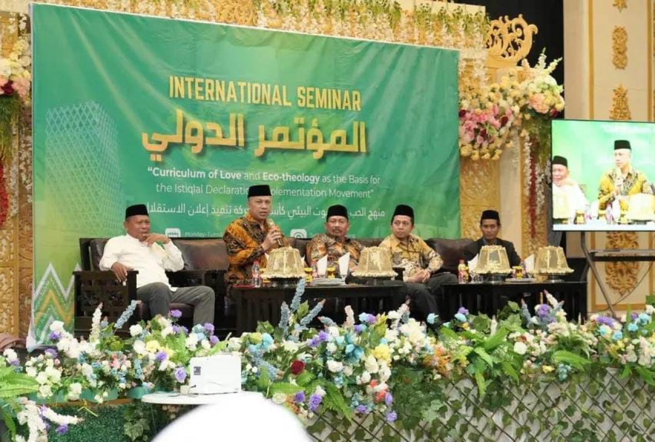 Gambar WR I UIN Alauddin Jadi Narasumber Seminar Internasional Bahas Curriculum of Love and Eco-Theology