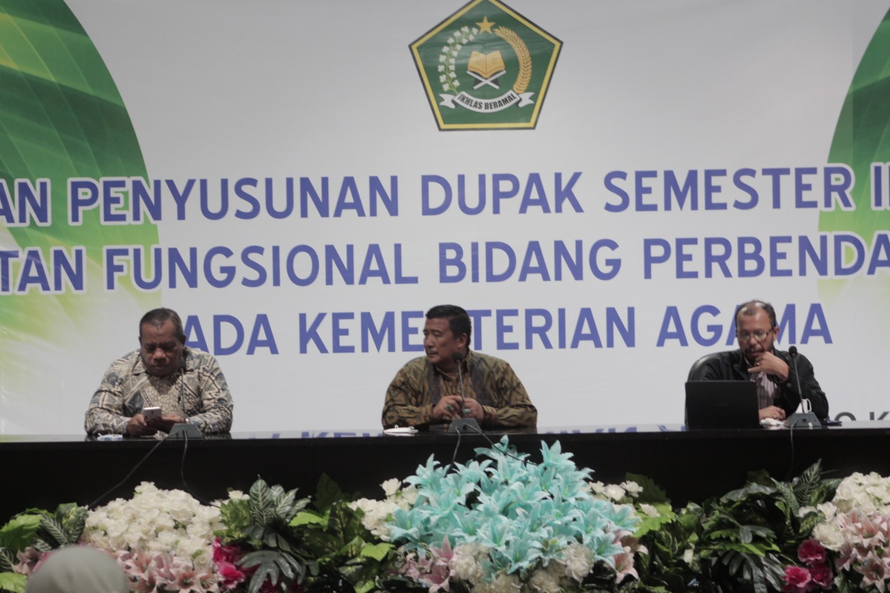 Gambar WR II UIN Alauddin Buka Pembinaan Penyusunan Dupak Jabatan Fungsional Perbendaharaan Kemenag RI