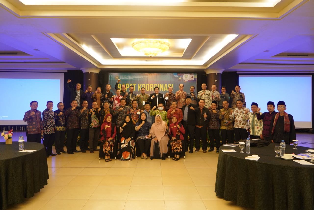 Gambar WR III UIN Makassar Hadiri Rakor Forum WR III PTKIN di UIN Bandung