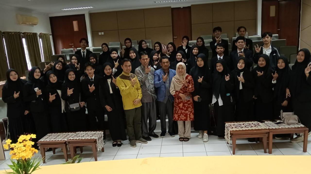 Gambar Yudisium 25 Mahasiswa, Dekan FAH Dorong Komitmen Pengembangan Ilmu