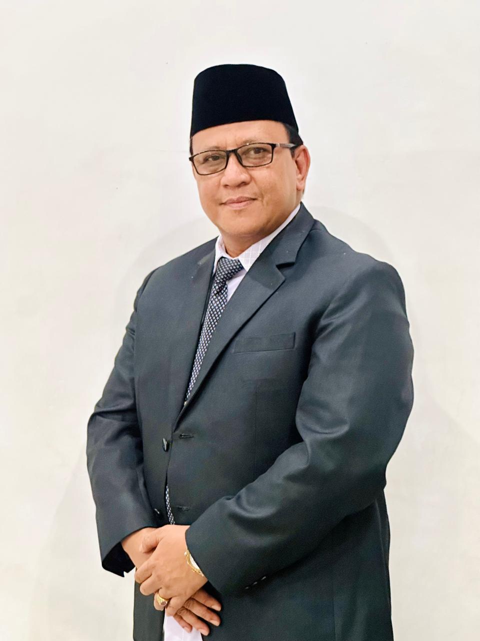 Gambar Ramadhan & Logical Fallacy: Revolusi Akal dan Hati di Bulan Pencerahan.