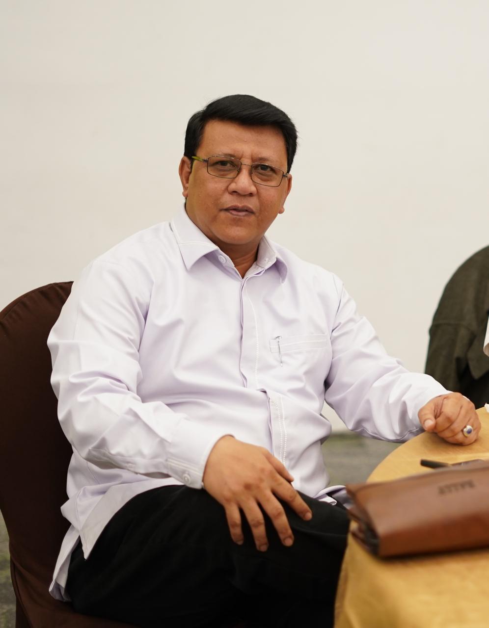 Gambar Kaya Bukan Berarti Mulia, Miskin Bukan Berarti Hina