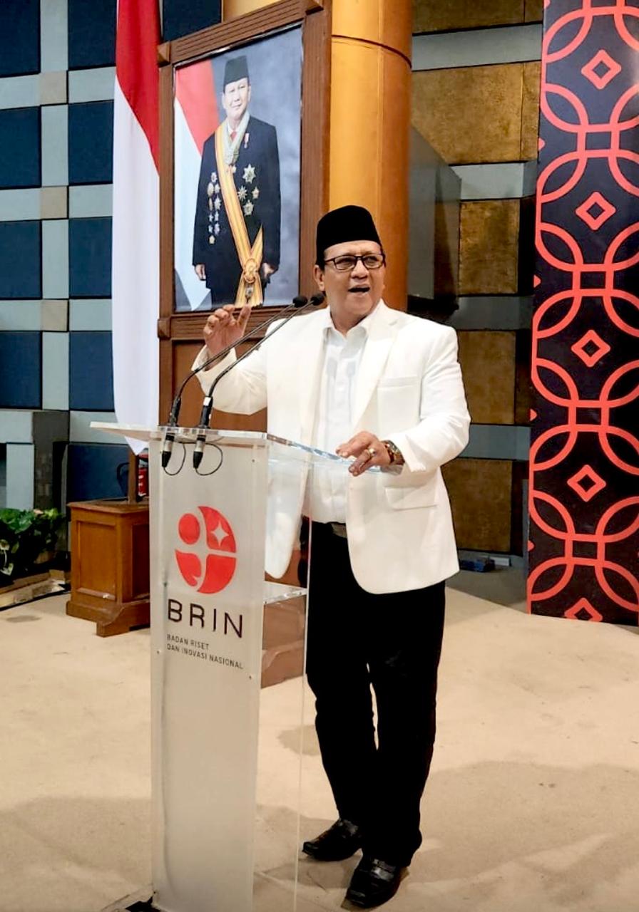 Gambar Envy dan Malice: Dendam Dipoles Logika, Iri Dibungkus Dalil